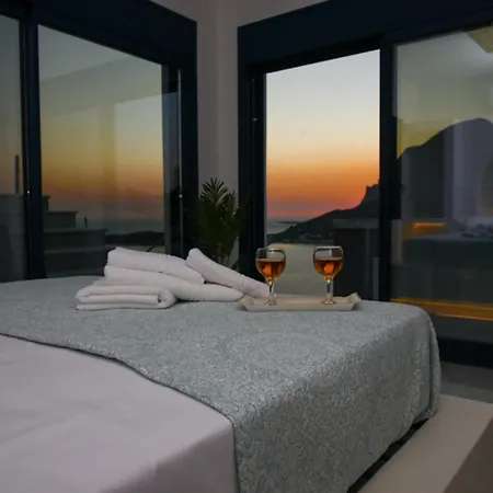 Regina - Luxury * Myrties