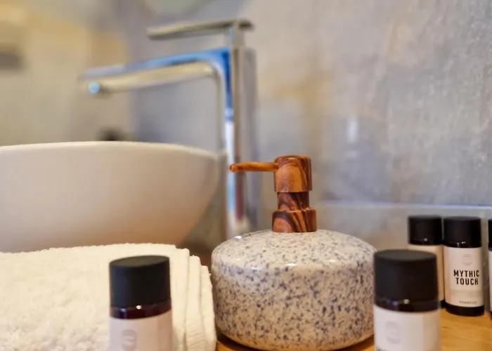 Regina - Luxury * Myrties